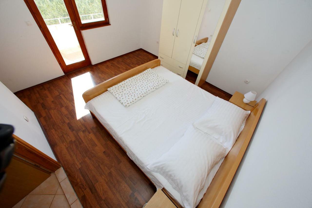 Apartment Vala
