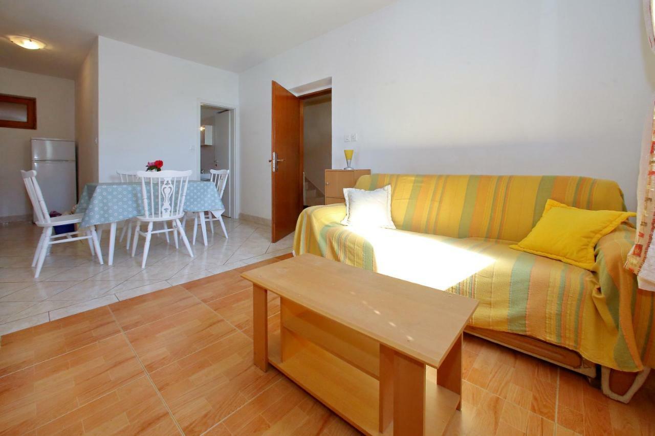 Vala Apartment *