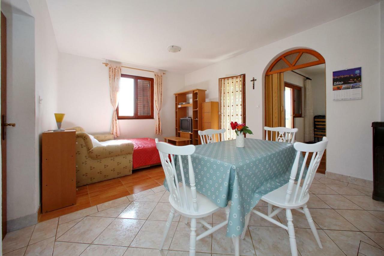 Vala Apartment