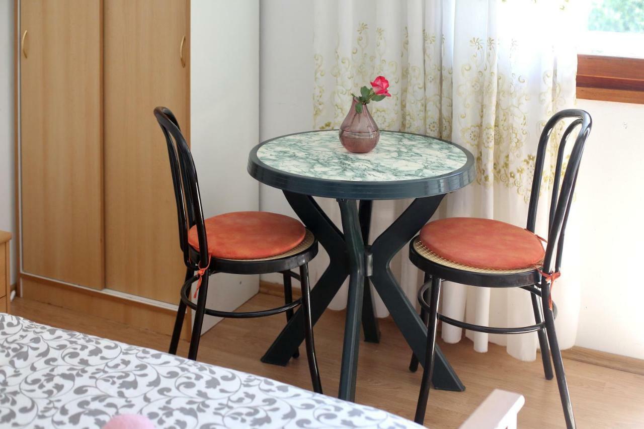 Vala Apartment