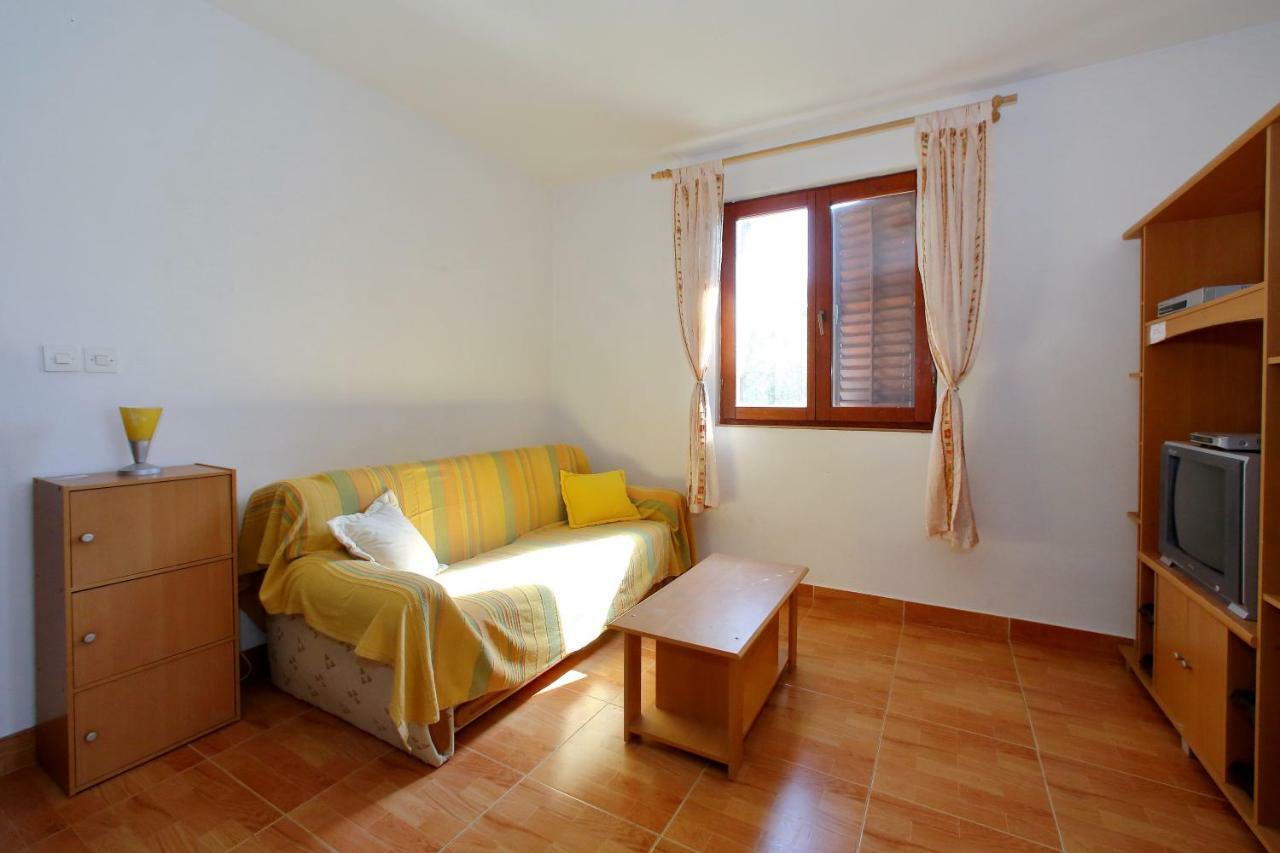 Vala Apartment *