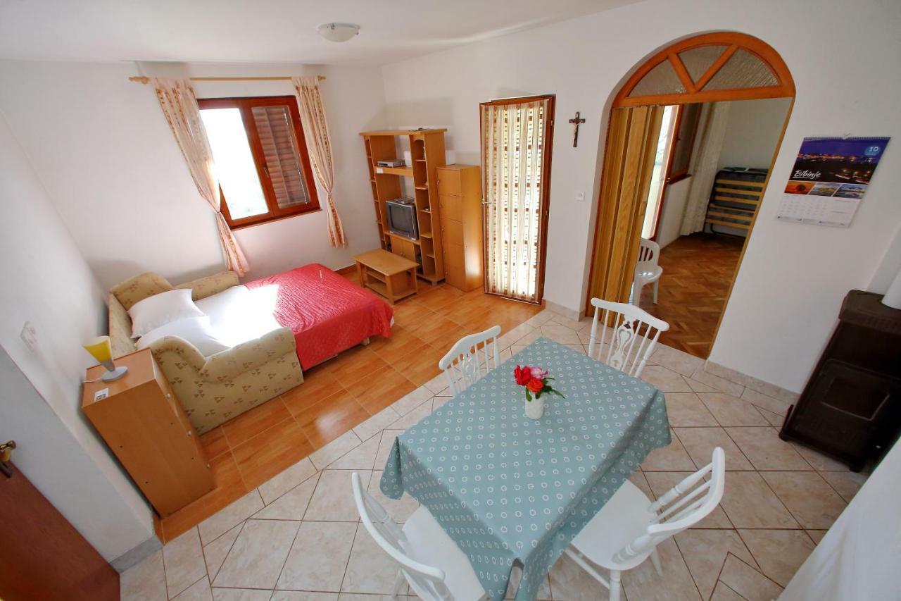 Vala Apartment *
