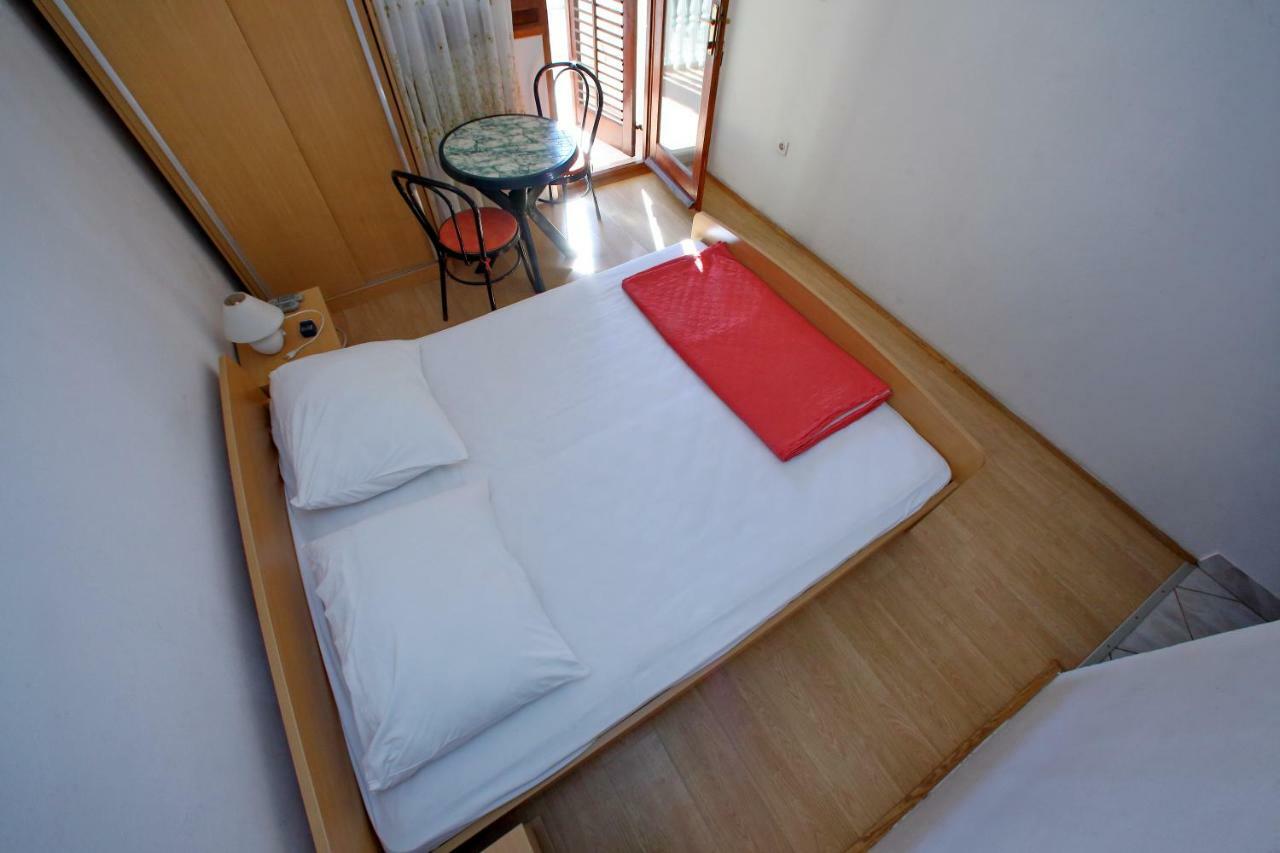 Apartament Vala *